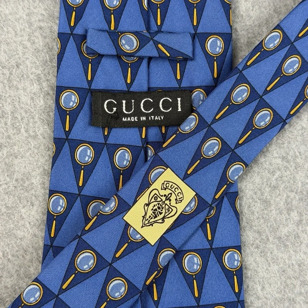 Vintage Gucci Italy Silk Tie Blue‎ Magnifying Glass Novelty Necktie 57x3.75